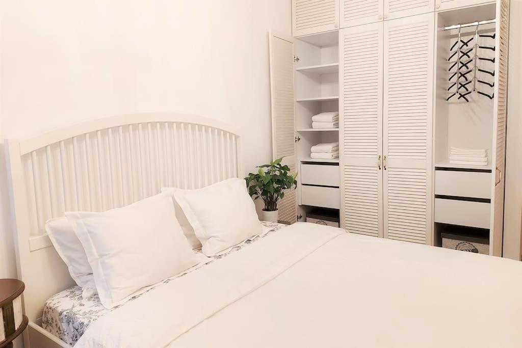 Cosy Boutique 61 Sqm - Private Parking - Ten Blocks